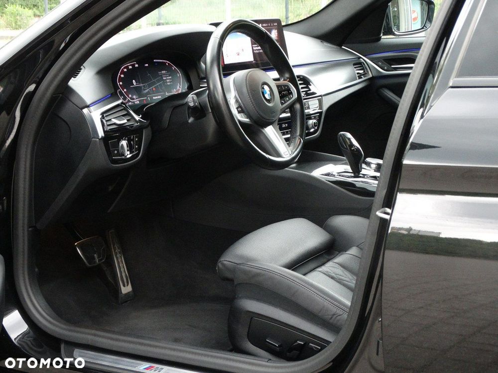 BMW Seria 5 520d xDrive MHEV M Sport sport - 16