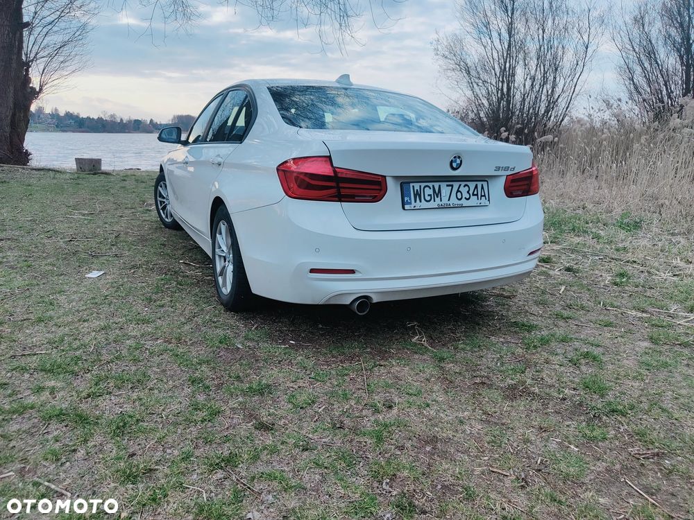 BMW Seria 3 318d - 9