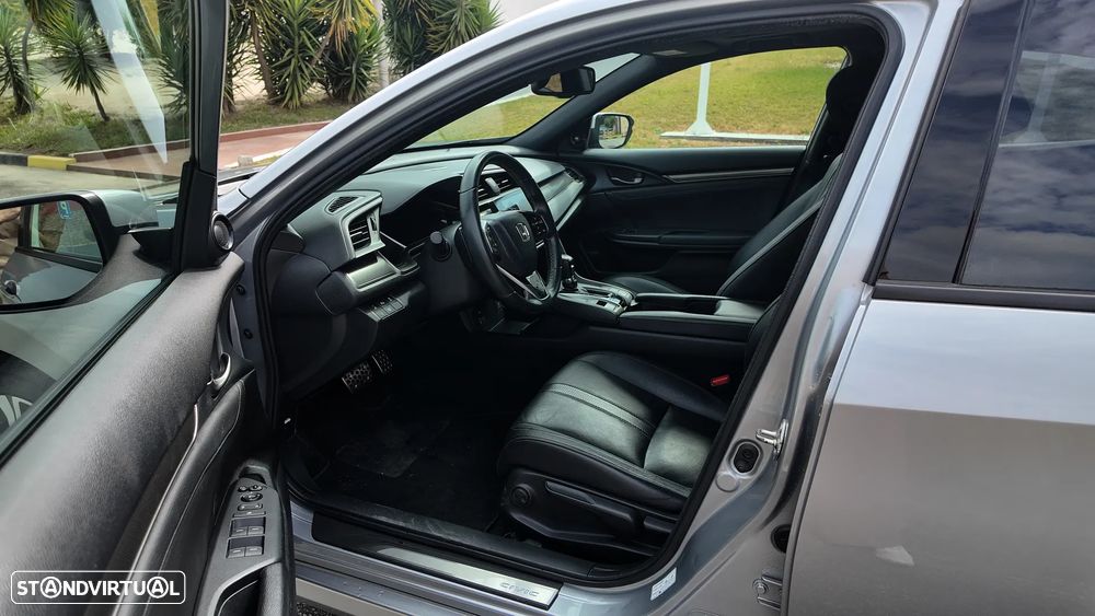 Honda Civic 1.0 i-VTEC Turbo CVT Elegance - 31