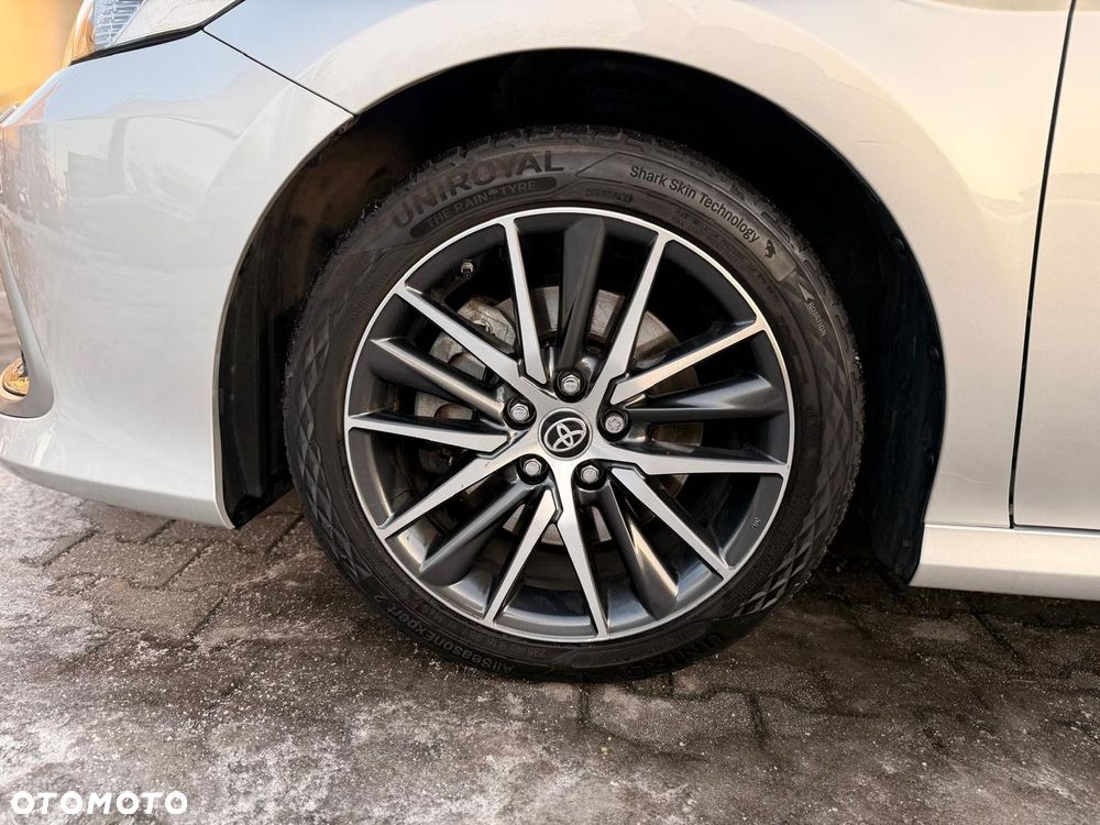 Toyota Camry 2.5 Hybrid Prestige CVT - 17