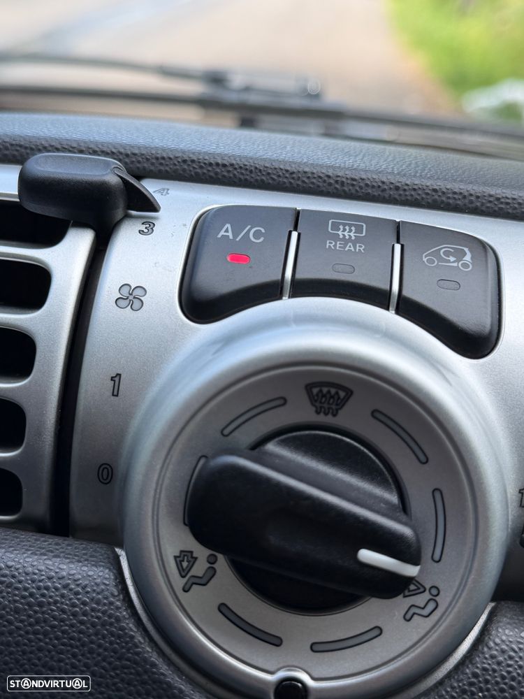 Smart ForTwo Coupé 1.0 mhd Passion 71 - 13