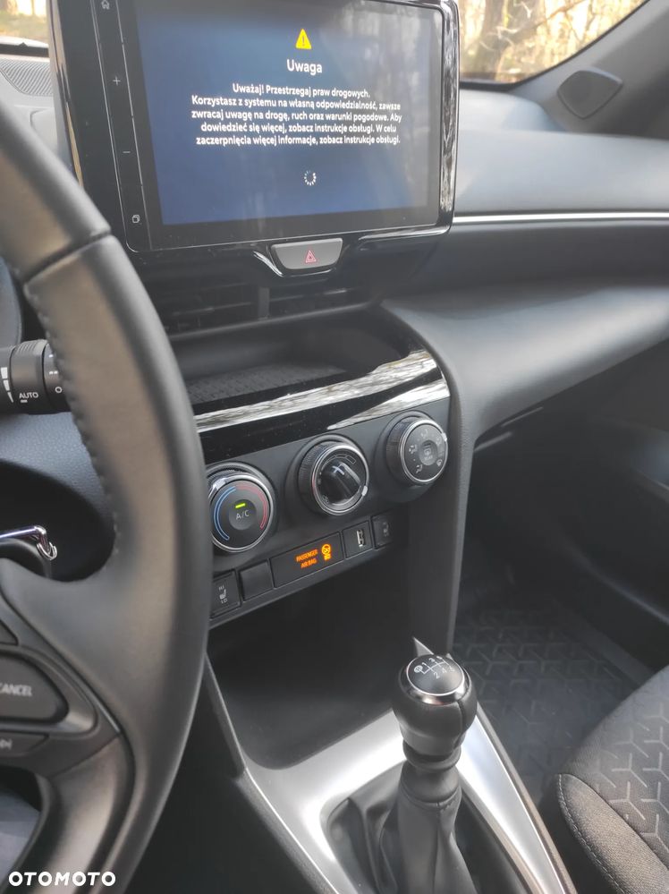 Toyota Yaris 1.5 Comfort - 25