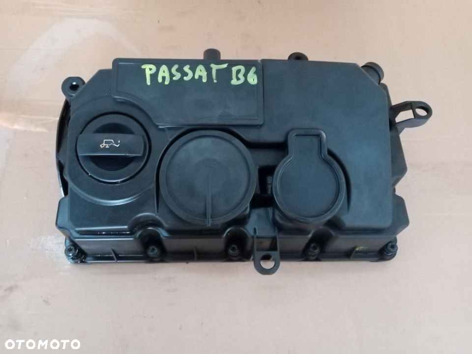 Pokrywa zaworów dekiel VW Passat B6 3C0 2.0 TDI 03G103475D 03G103469M - 1