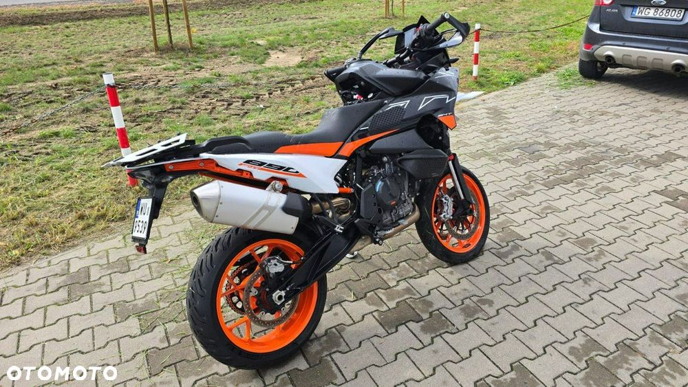 KTM Adventure - 6