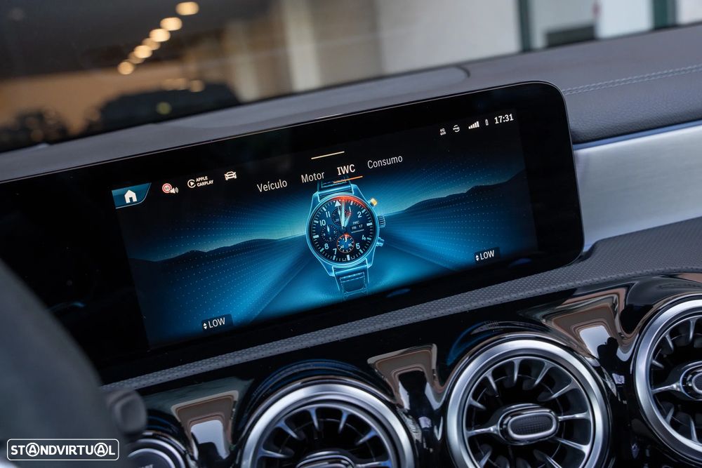 Mercedes-Benz A 35 AMG 4Matic - 42