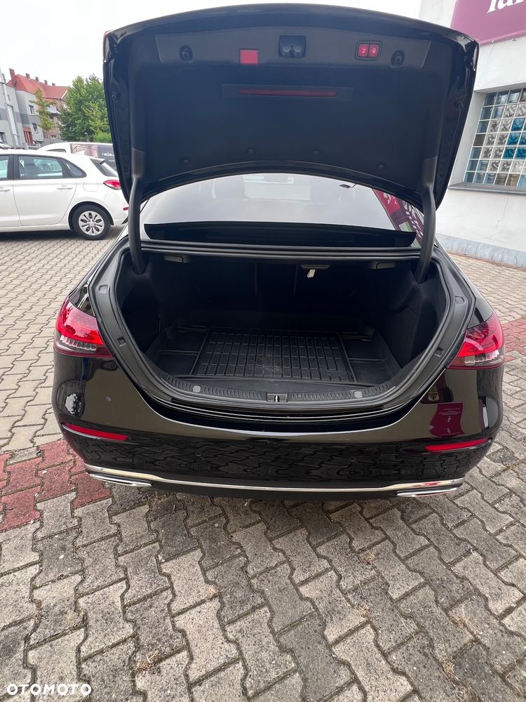 Mercedes-Benz Klasa E 220 d 4-Matic Exclusive - 26