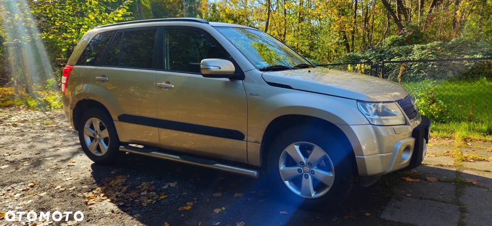 Suzuki Grand Vitara 1.9 DDiS Premium - 2