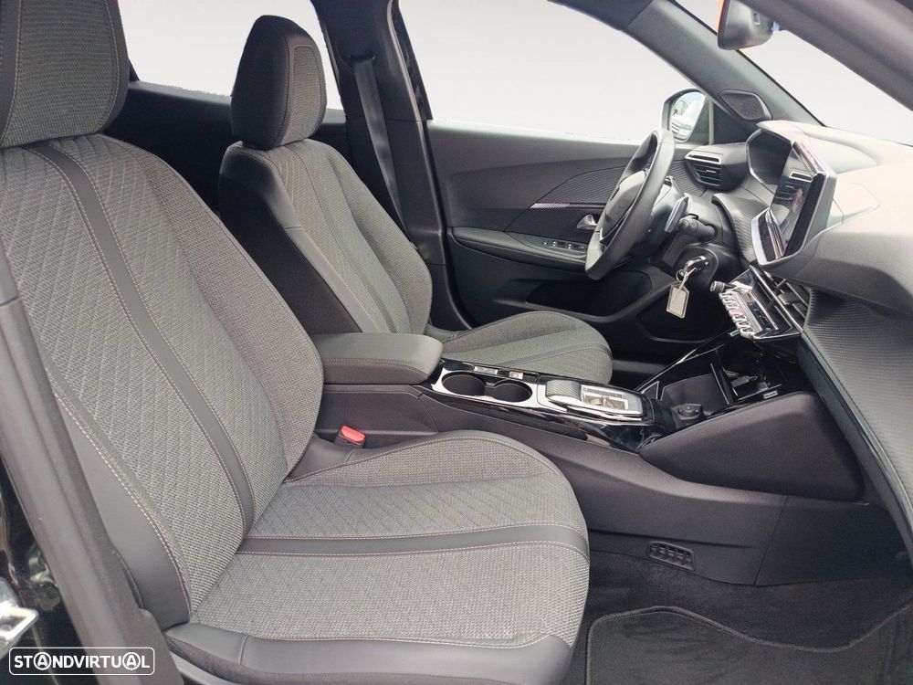 Peugeot 2008 1.2 Hybrid Allure e-DCS6 - 15