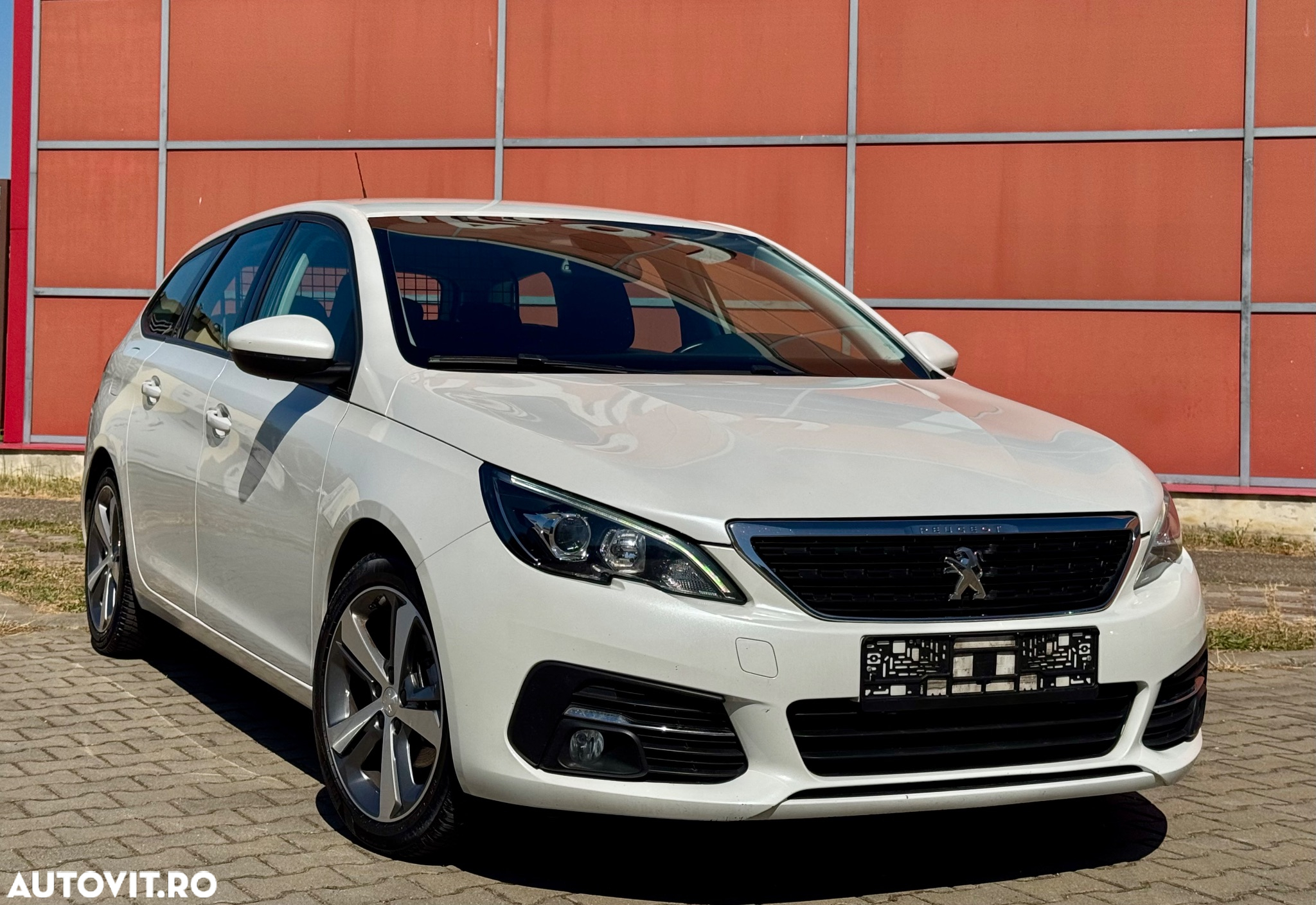 Peugeot 308 SW BlueHDi 130 Allure Pack - 2