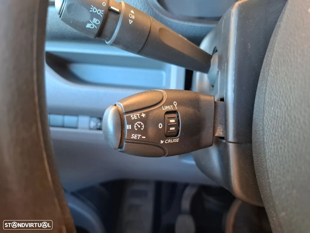 Opel Vivaro 2.0 CDTi L3H1 Essentia - 24