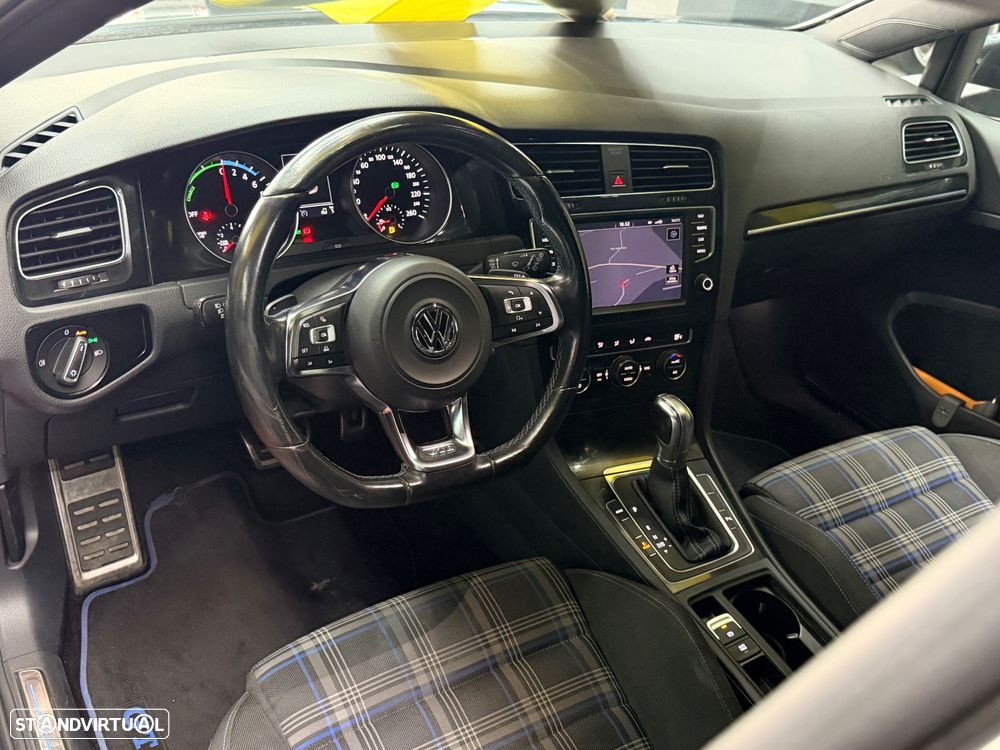 VW Golf 1.4 GTE Plug-In-Hybrid DSG - 7
