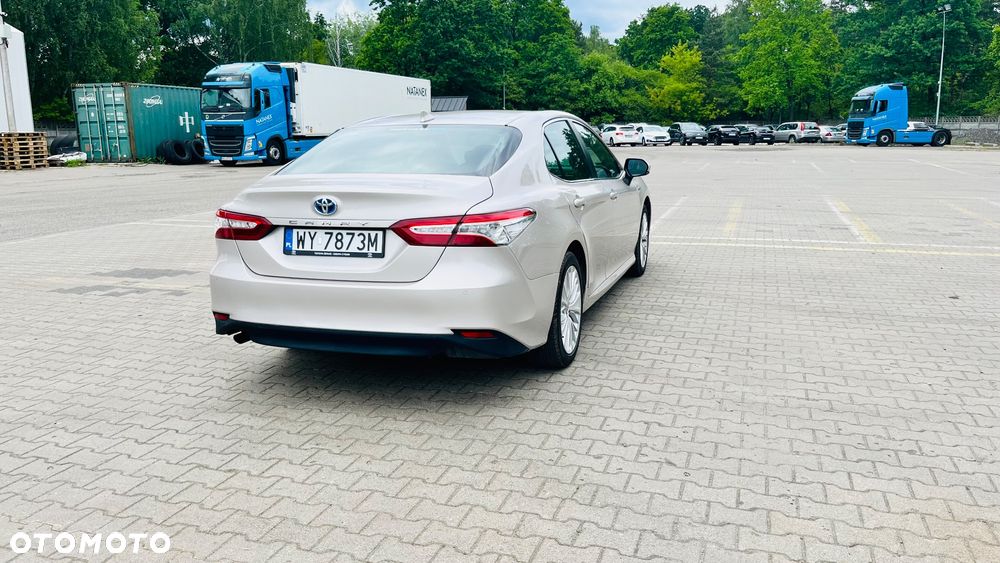 Toyota Camry 2.5 Hybrid Comfort CVT - 4
