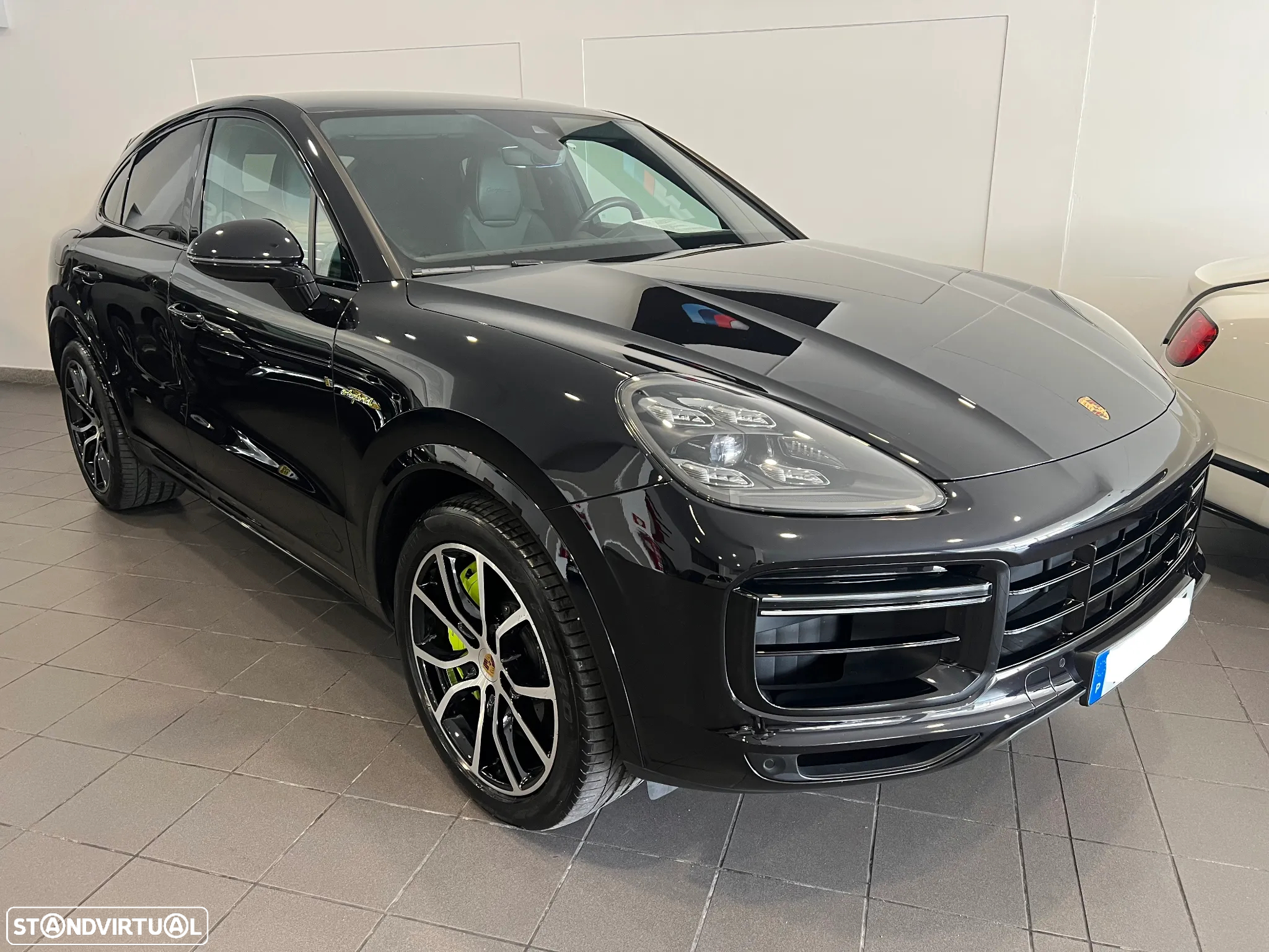 Porsche Cayenne Coupé Turbo S E-Hybrid - 3