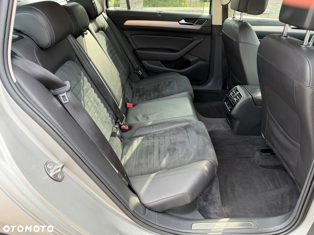 Volkswagen Passat 1.6 TDI (BlueMotion Technology) Comfortline - 21