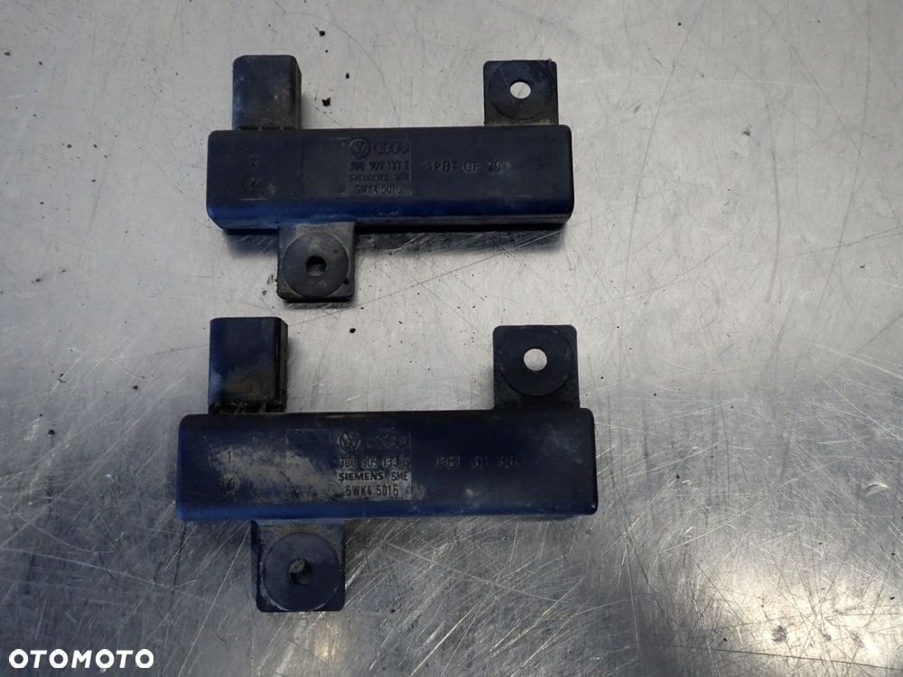 ANTENA KESSY VOLKSWAGEN TOUAREG 5.0 3D0909133E - 1