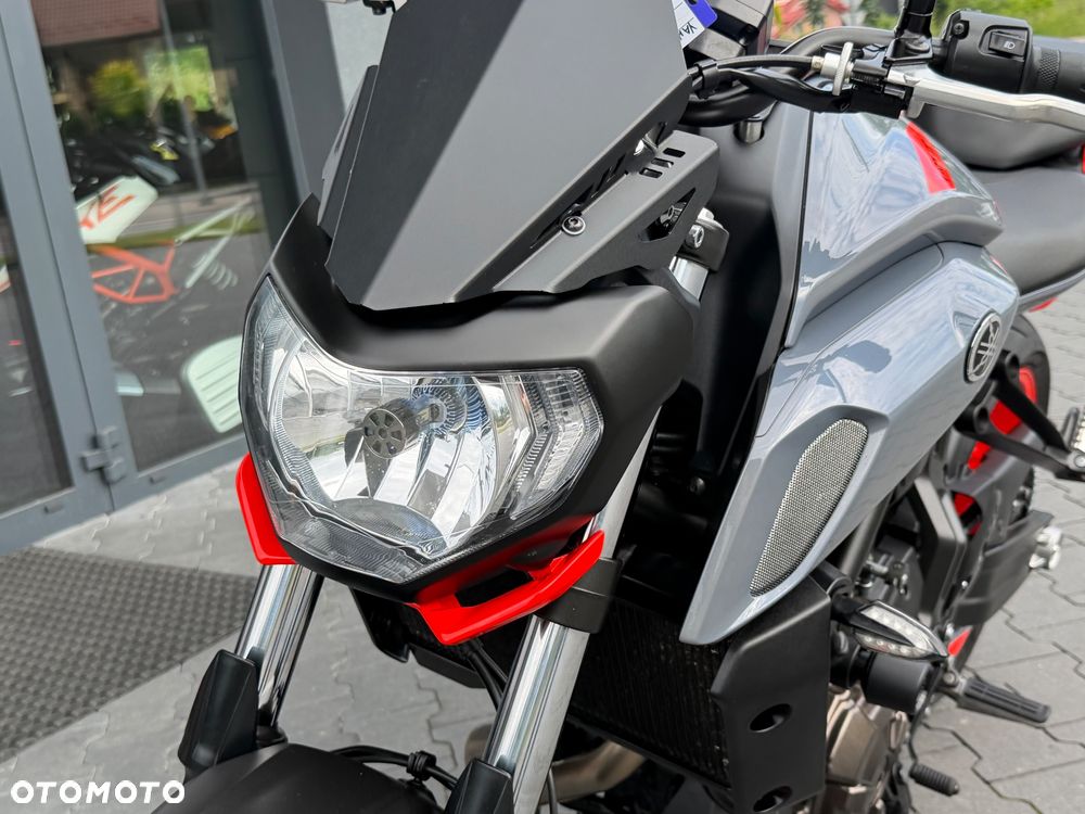 Yamaha MT - 37