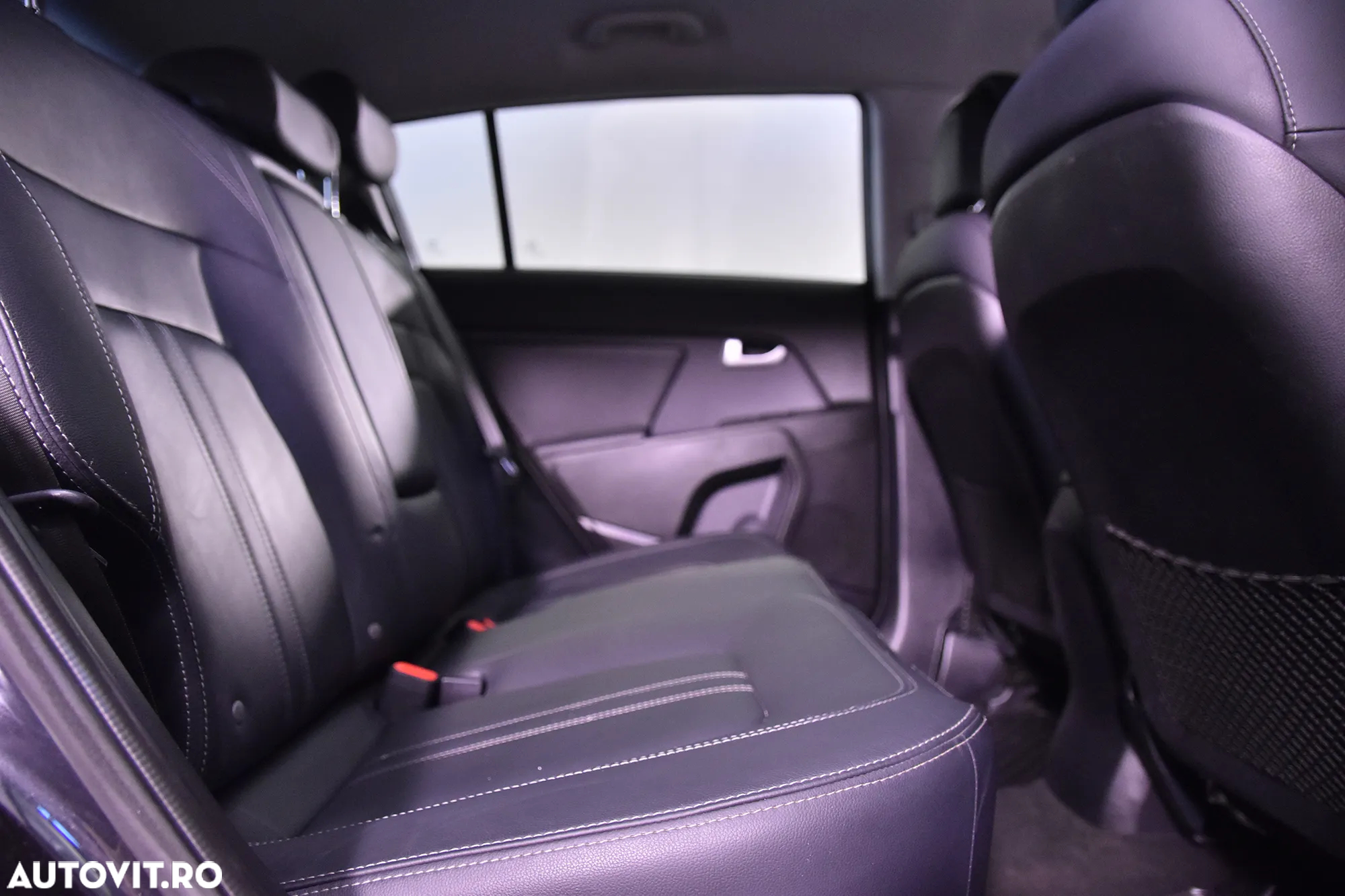 Kia Sportage - 12