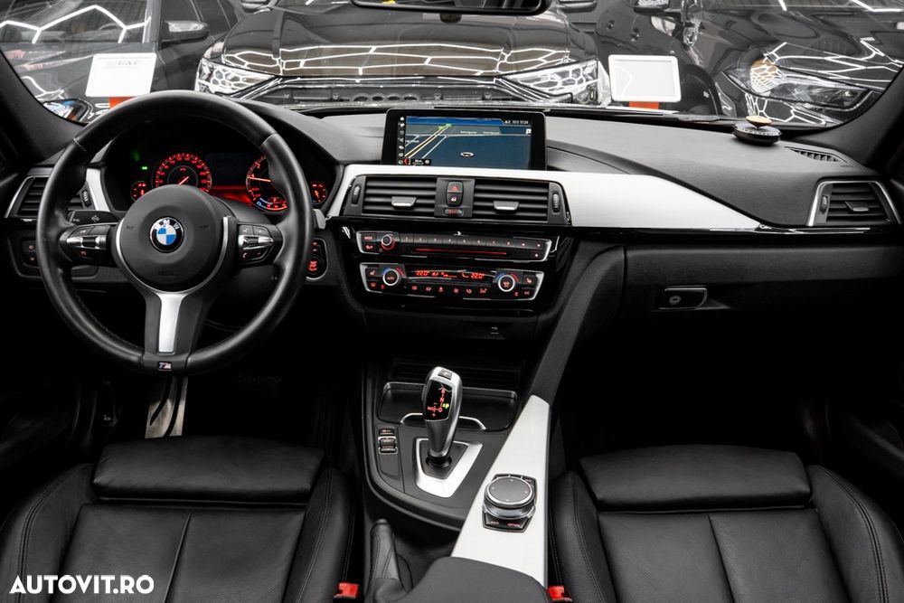 BMW Seria 3 318i Touring Aut. - 11