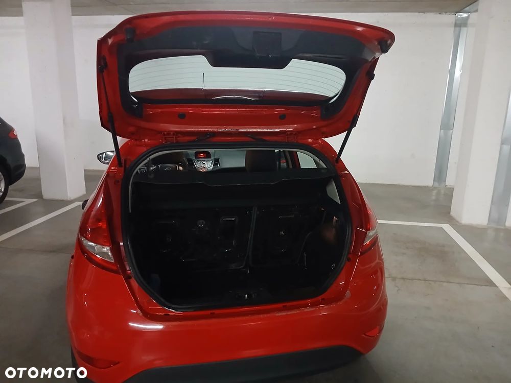 Ford Fiesta 1.25 Ambiente EU5 - 6