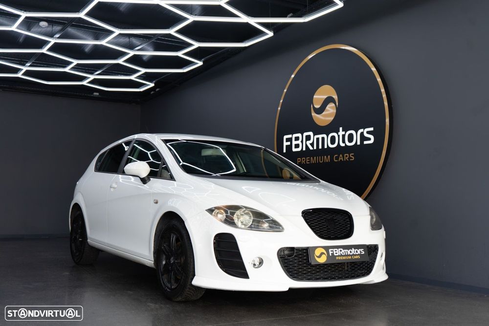 SEAT Leon 1.6 TDI DPF Ecomotive Sport - 2