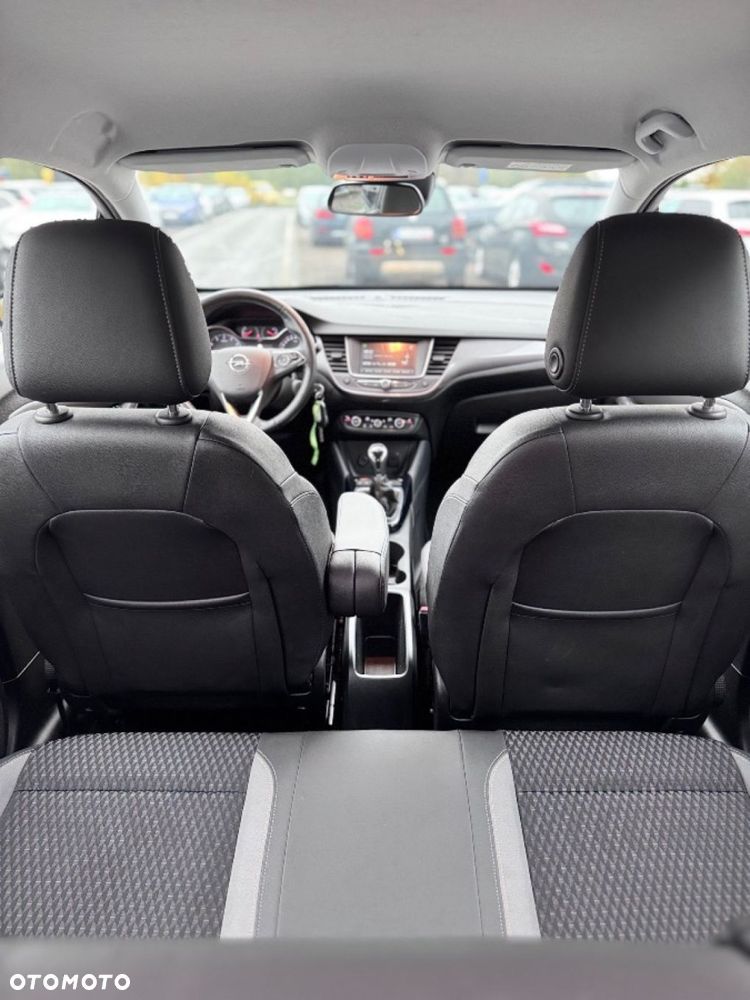 Opel Crossland X - 33