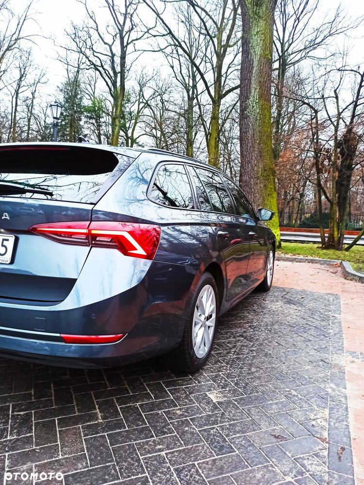 Skoda Octavia 2.0 TDI SCR Ambition DSG - 8
