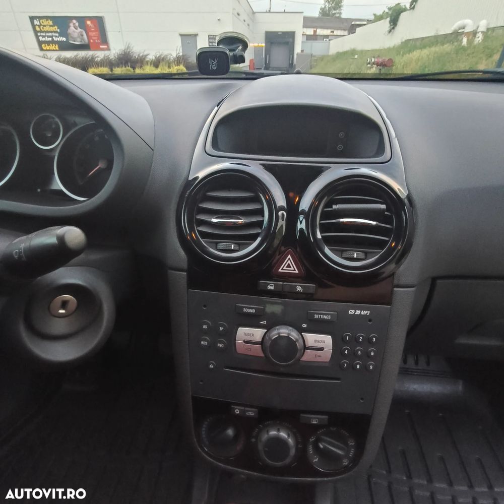 Opel Corsa 1.0i Enjoy - 9
