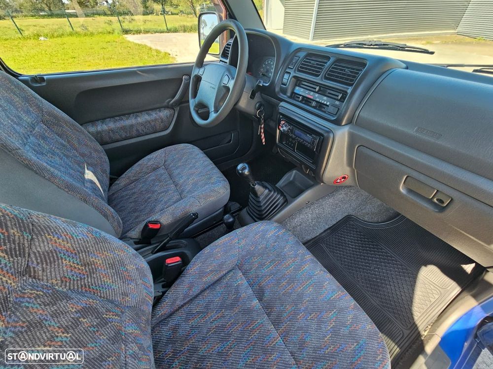 Suzuki Jimny 1.3 16V - 23