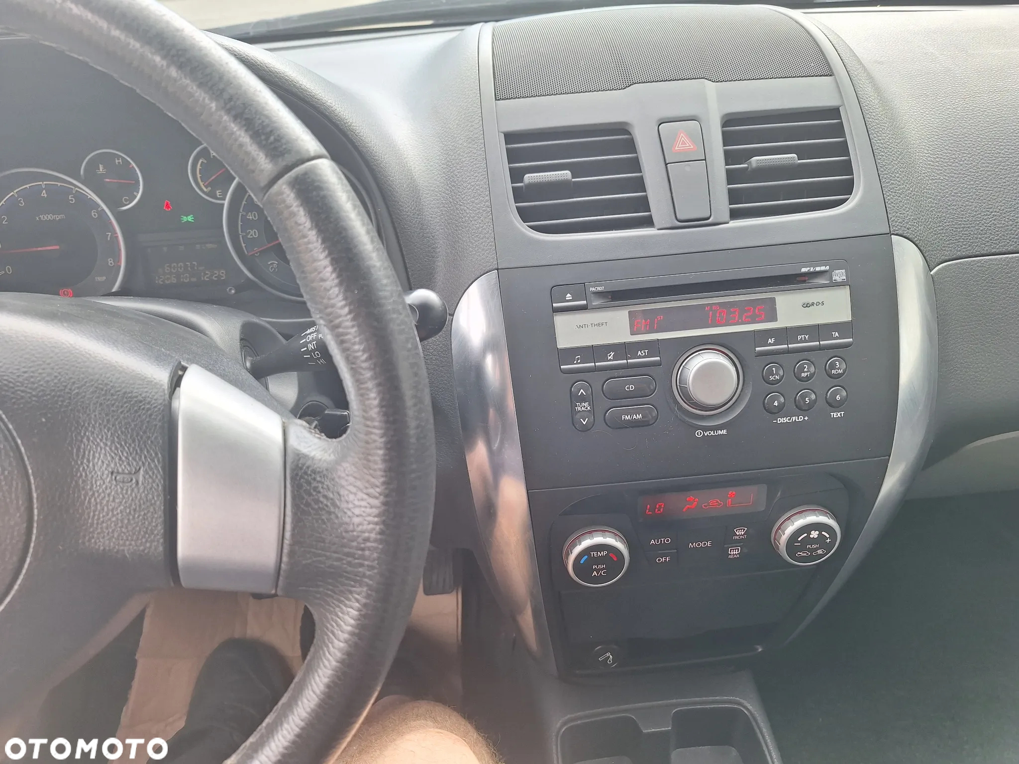 Suzuki SX4 1.6 Comfort Plus 4WD - 22