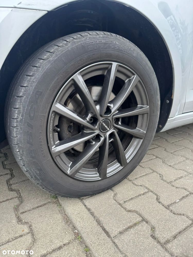 Skoda Octavia 1.6 TDI Active - 12