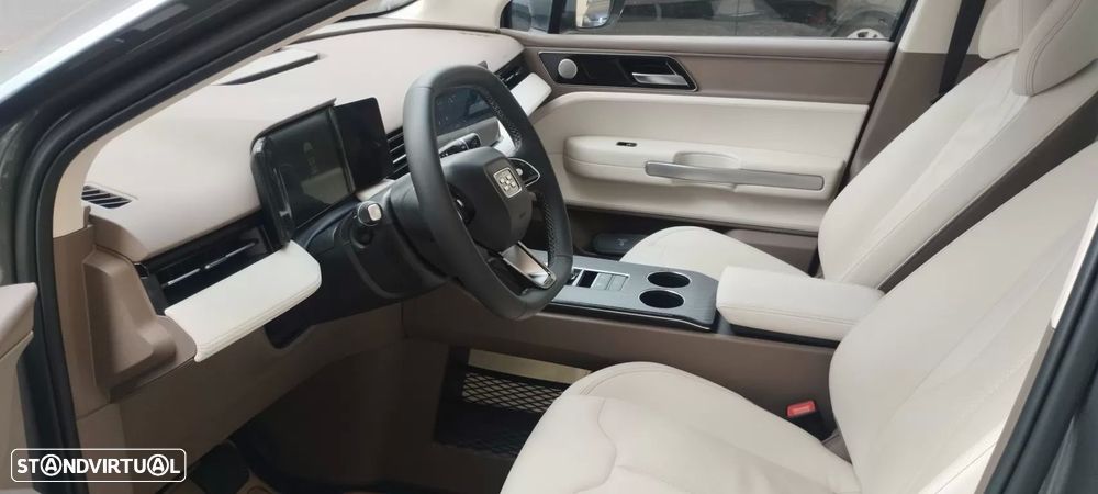 Aiways U5 Premium - 10