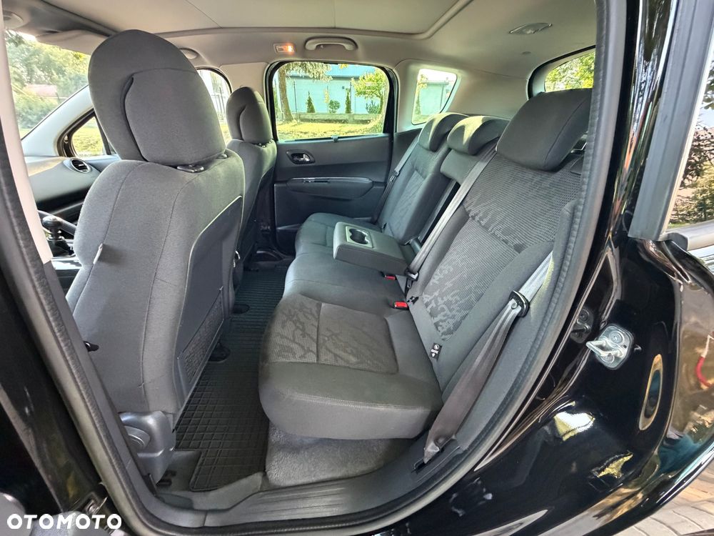 Peugeot 3008 HDi 150 Allure - 11