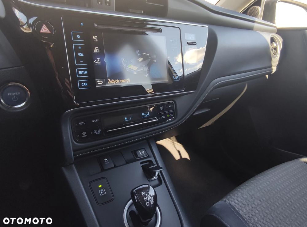 Toyota Auris Hybrid 135 Premium - 10