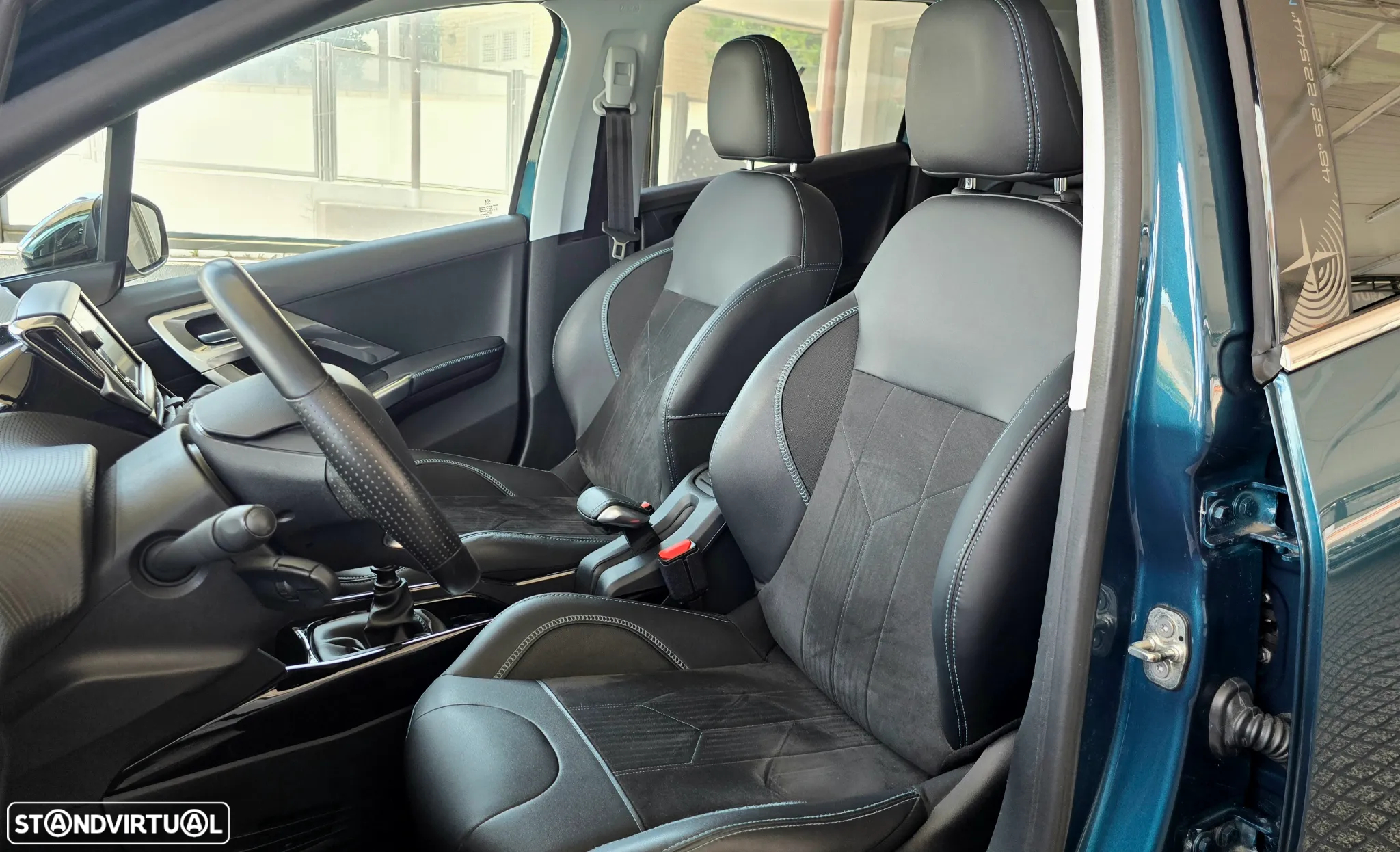 Peugeot 2008 1.2 PureTech Crossway - 11