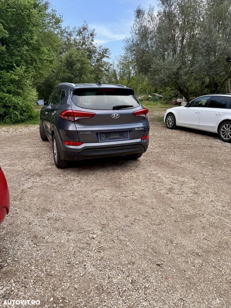Hyundai Tucson - 4