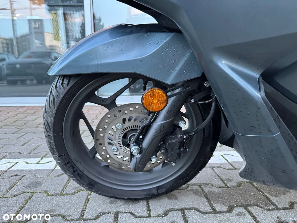 Honda PCX - 7