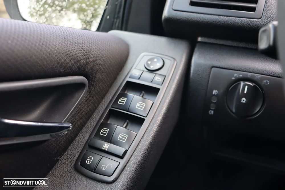 Mercedes-Benz A 150 Classic - 13