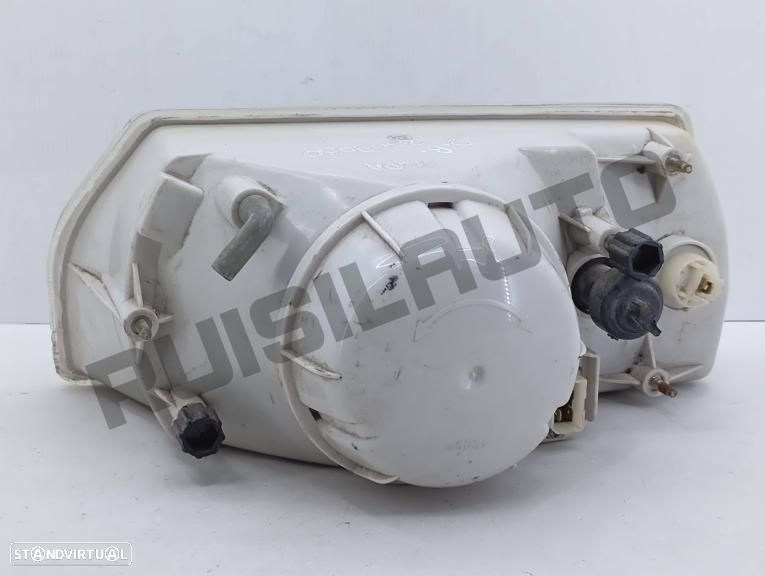 Ótica / Farol Direito  Skoda Favorit [1987_1994] 1.3 135 X, Lx, - 2