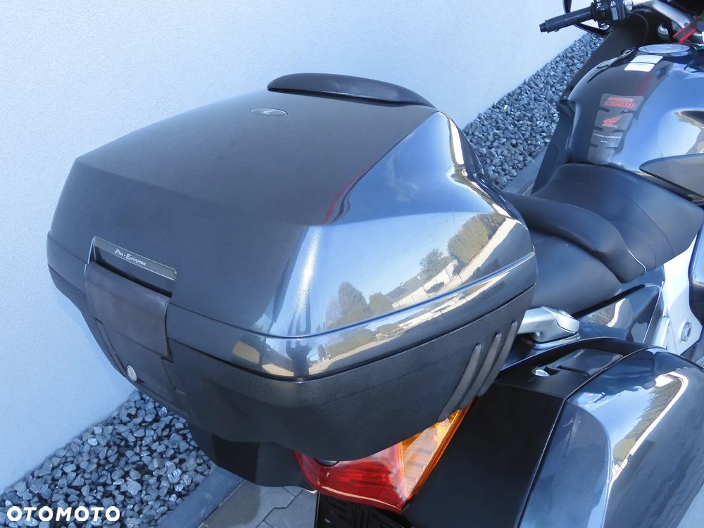 Honda ST - 15