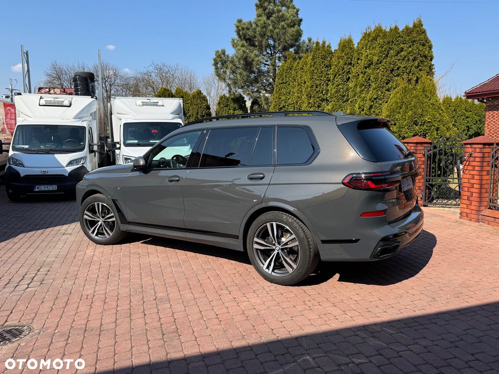 BMW X7 xDrive40i mHEV Individual Edition sport - 2