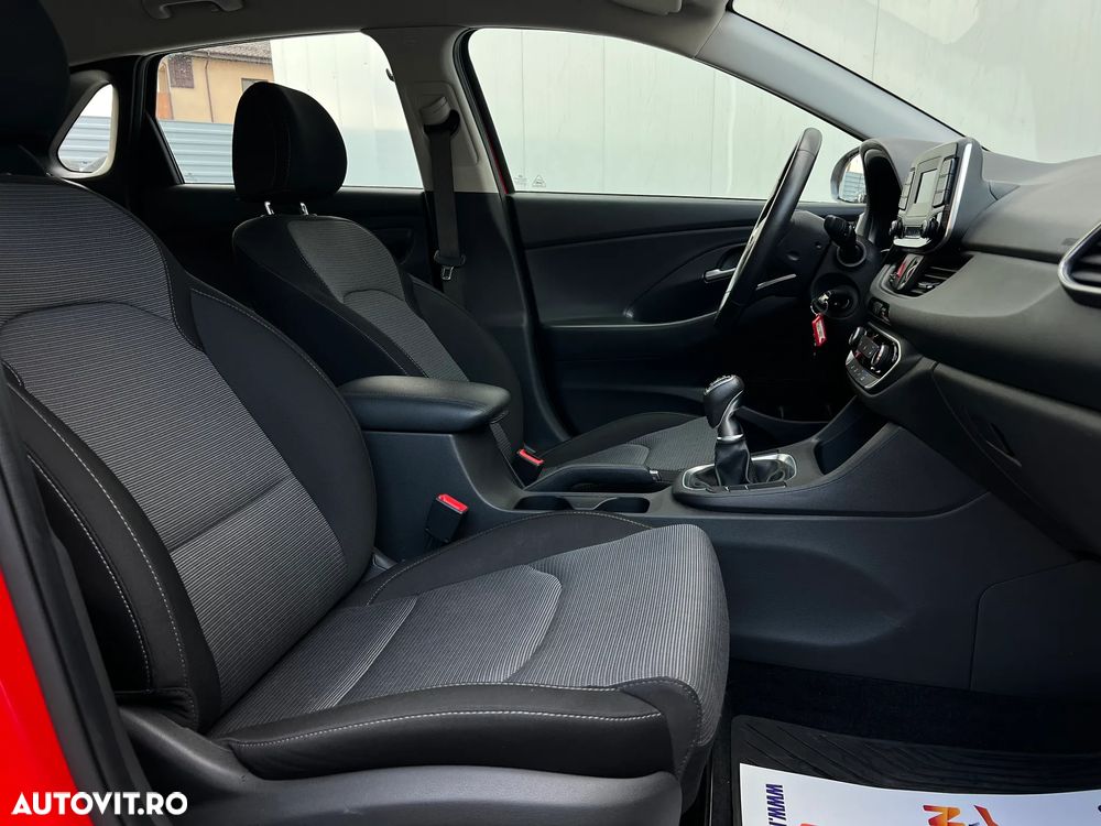 Hyundai i30 1.5 110CP 5DR M/T Comfort - 8