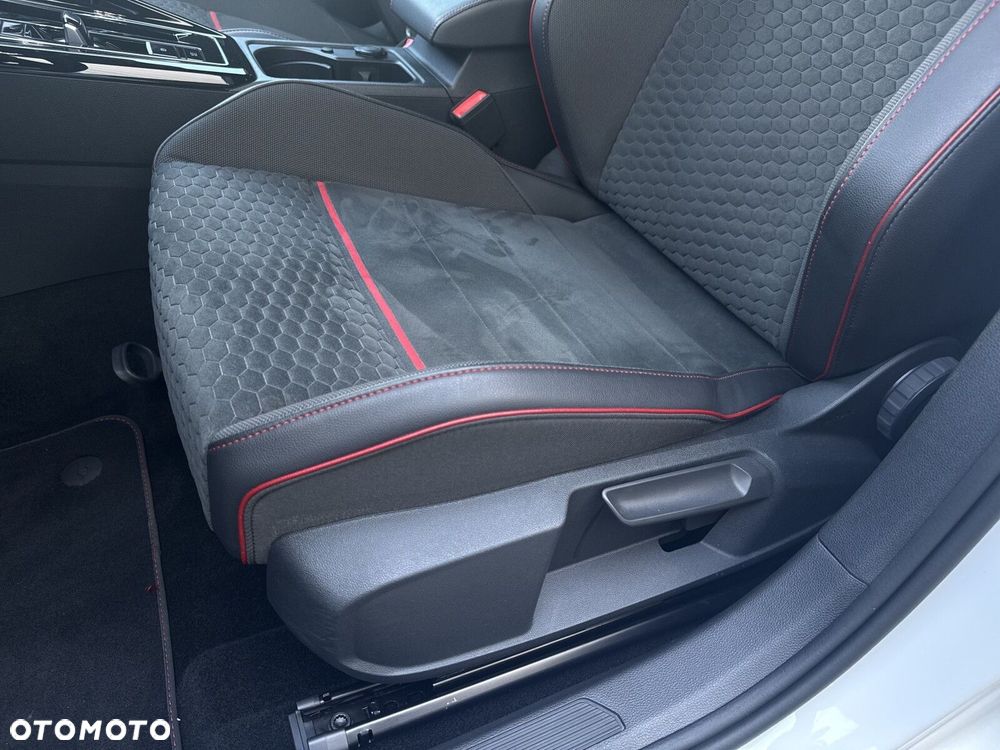 Volkswagen Golf - 13