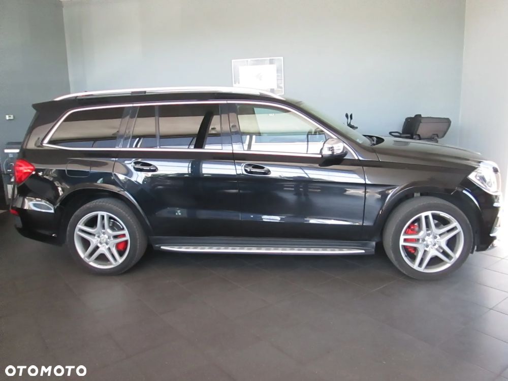 Mercedes-Benz GL - 25