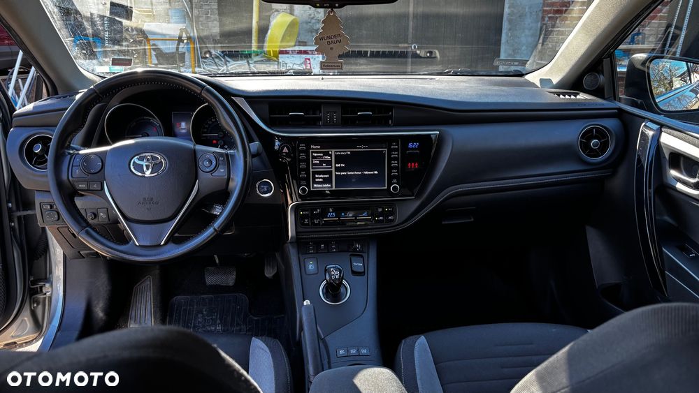 Toyota Auris Hybrid 135 Active - 6