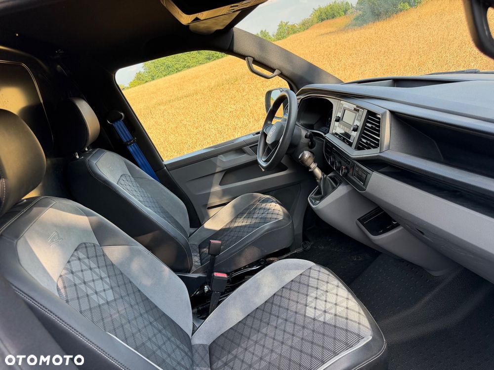 Volkswagen Transporter - 25