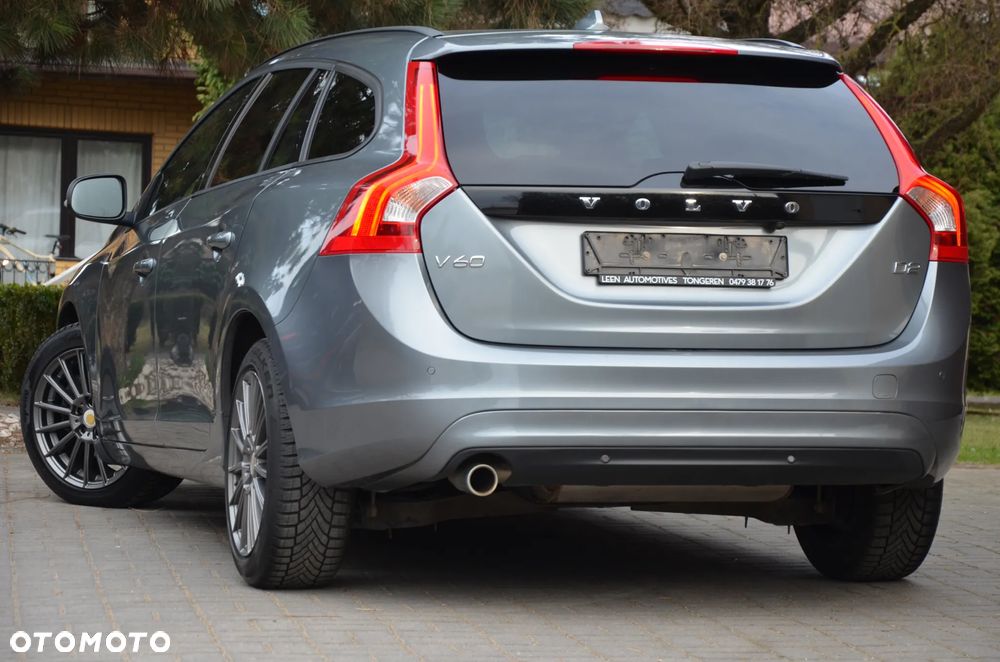 Volvo V60 D2 Momentum - 5