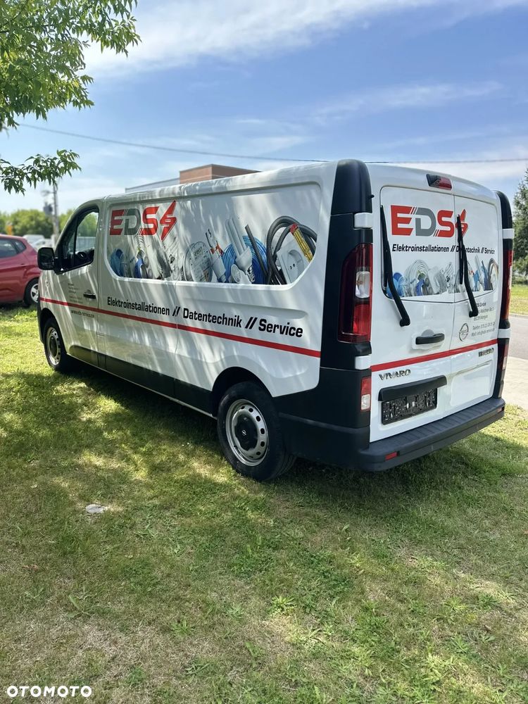 Opel Vivaro - 10