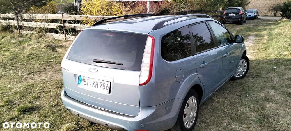 Ford Focus 1.6 16V Trend - 23