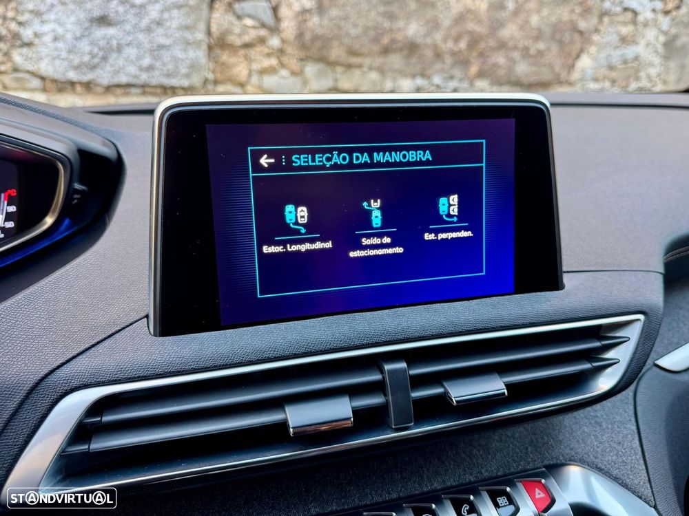 Peugeot 3008 1.6 BlueHDi GT Line Grip Control EAT6 - 36