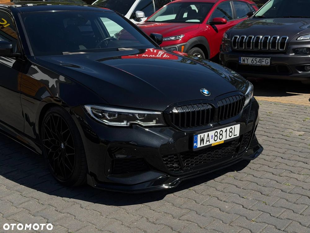 BMW Seria 3 330i M Sport - 5